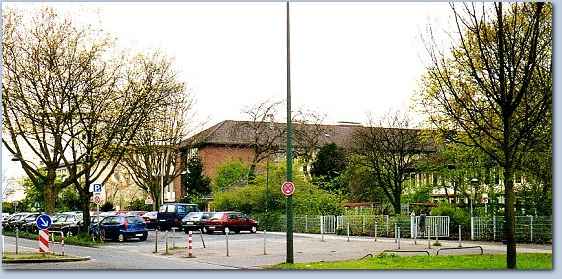 Hauptgebäude